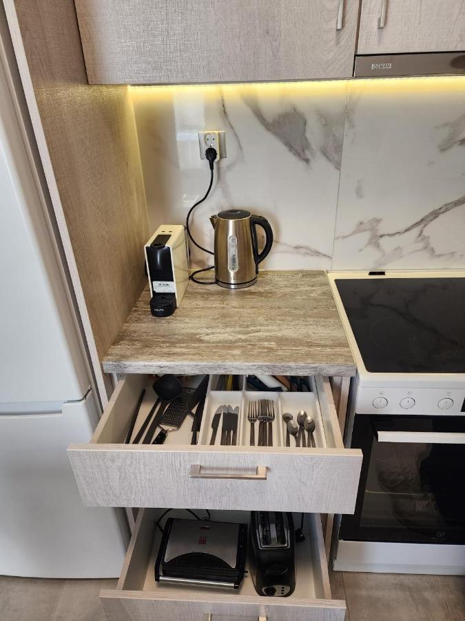 Newly Renovated Apartment 7 Min Walk From Acropolis 雅典 外观 照片