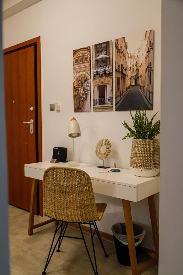 Newly Renovated Apartment 7 Min Walk From Acropolis 雅典 外观 照片