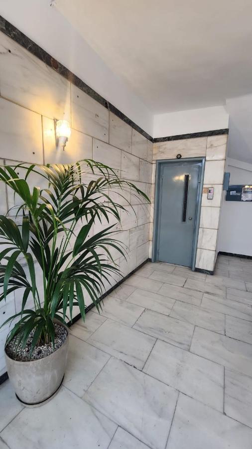 Newly Renovated Apartment 7 Min Walk From Acropolis 雅典 外观 照片
